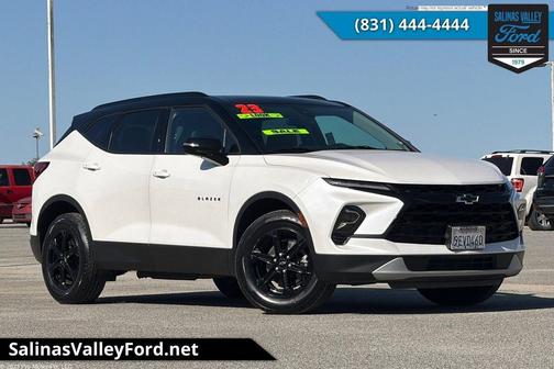 Iridescent Pearl Tricoat 2023 Chevrolet Blazer 3LT
