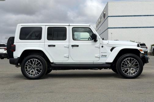 Bright White Clearcoat 2023 Jeep Wrangler 4xe Sahara