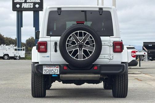 Bright White Clearcoat 2023 Jeep Wrangler 4xe Sahara