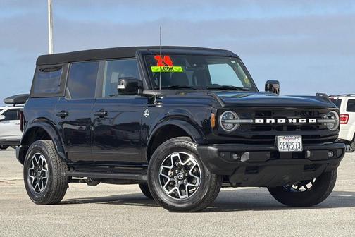 Shadow Black 2024 Ford Bronco Outer Banks