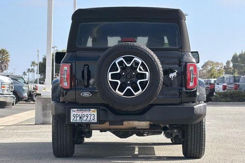 Shadow Black 2024 Ford Bronco Outer Banks