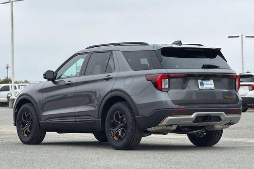 Carbonized Gray Metallic 2026 Ford Explorer Tremor
