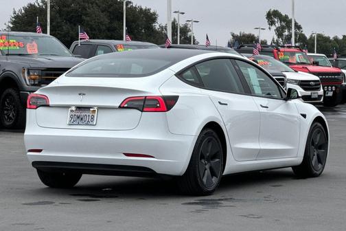 2023 Tesla Model 3 Standard Range