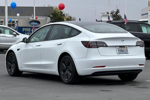 2023 Tesla Model 3 Standard Range