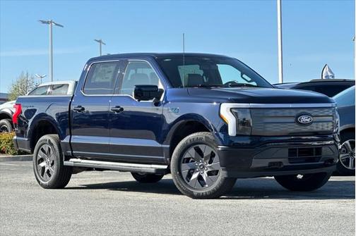 2025 Ford F-150 Lightning LARIAT