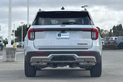Space White Metallic 2026 Ford Explorer Tremor