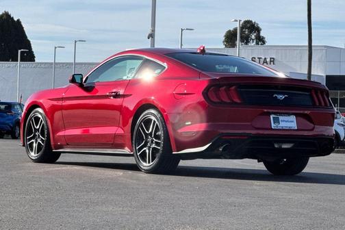 2022 Ford Mustang EcoBoost Premium