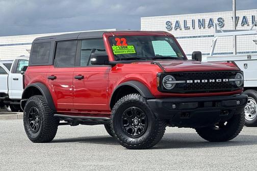 Hot Pepper Red Metallic Tinted Clearcoat 2022 Ford Bronco Wildtrak