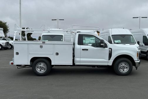 2025 Ford F-250 XL