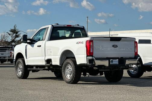 Oxford White 2026 Ford F-350 XL