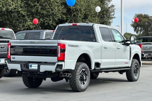 2025 Ford F-350 Platinum