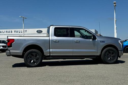 2025 Ford F-150 Lightning Flash