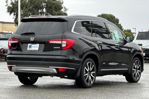 2022 Honda Pilot Touring 8-Passenger