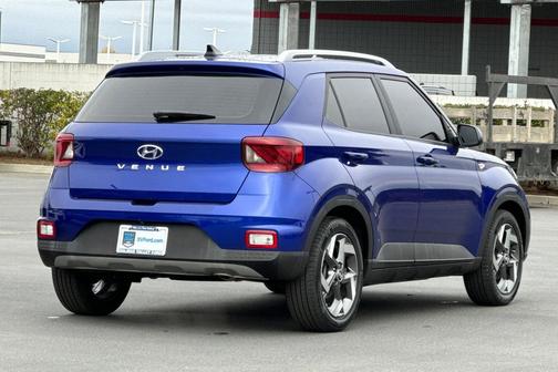 2022 Hyundai VENUE Limited