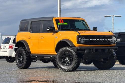 Cyber Orange Metallic Tricoat 2021 Ford Bronco Wildtrak