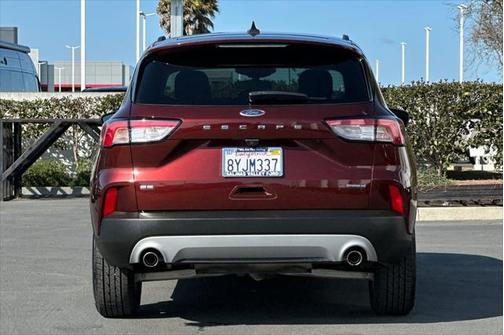 2021 Ford Escape SE