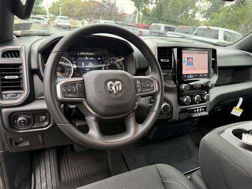 2026 RAM 1500 Warlock Crew Cab 4x4 5'7' Box