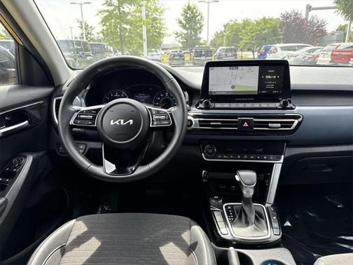 2022 Kia Seltos S