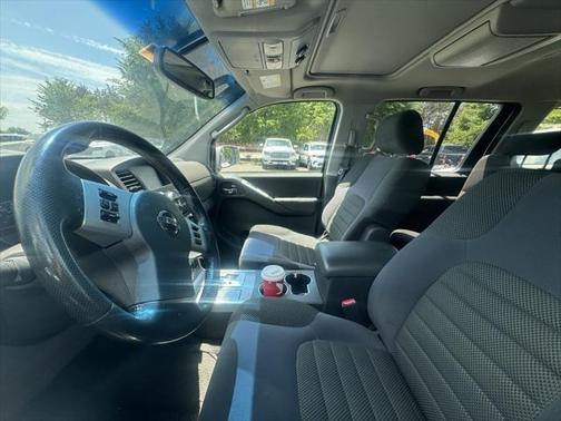 2008 Nissan Pathfinder SE