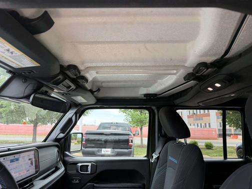 Sarge Green Clearcoat 2024 Jeep Wrangler 4xe Rubicon