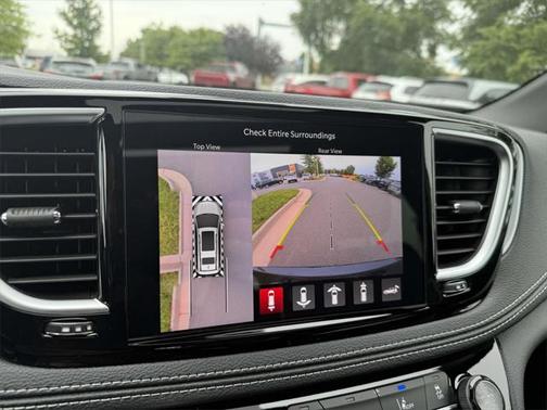 2025 Chrysler Pacifica Hybrid Premium S Appearance Pkg