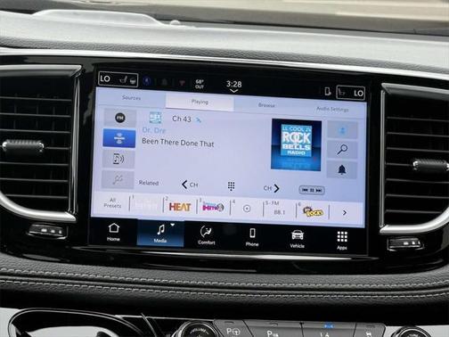 2025 Chrysler Pacifica Hybrid Premium S Appearance Pkg