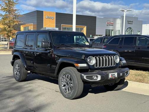 2025 Jeep Wrangler 4-Door Sahara 4x4