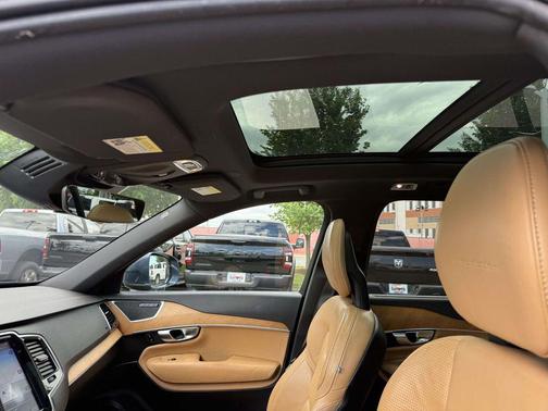 Denim Blue Metallic 2018 Volvo XC90 T6 Inscription