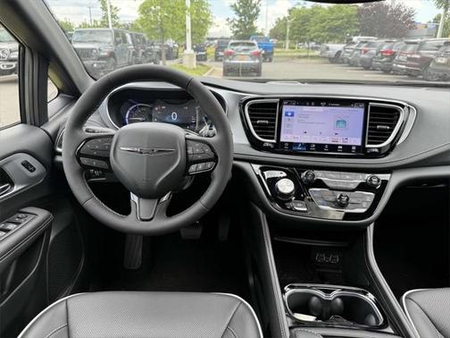 2025 Chrysler Pacifica Hybrid Premium S Appearance Pkg