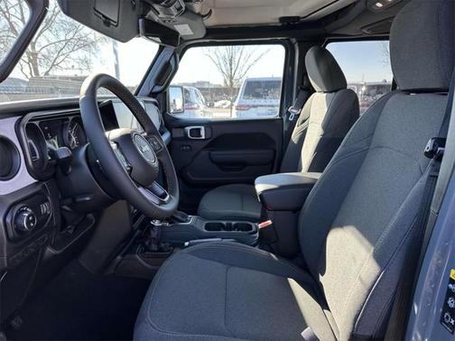 2025 Jeep Gladiator Sport S