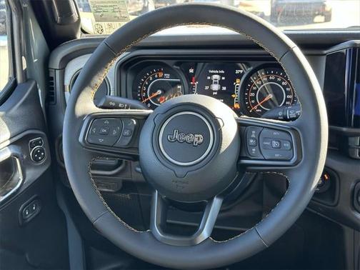 2025 Jeep Gladiator Sport S
