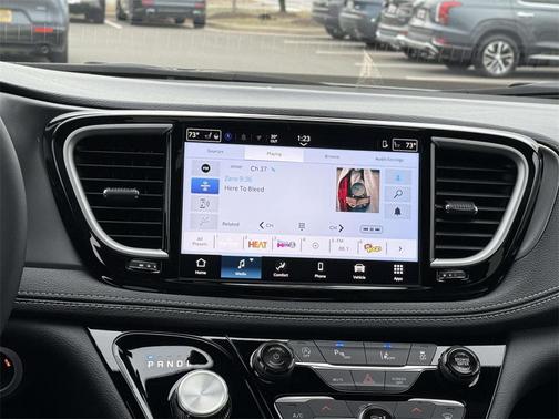 2026 Chrysler Pacifica L