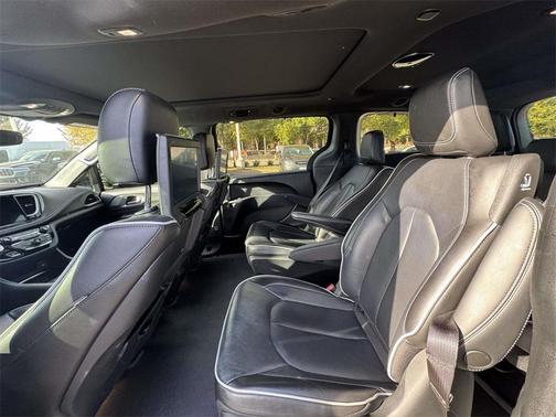 2022 Chrysler Pacifica Hybrid Limited
