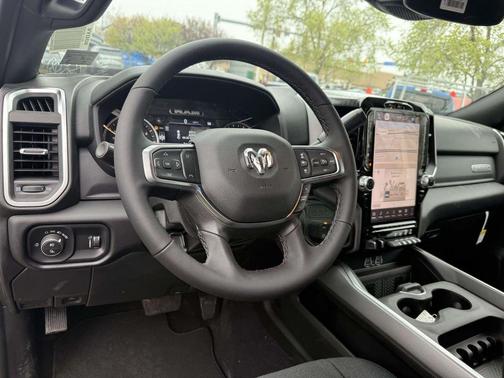 Diamond 2026 RAM 2500 Big Horn Crew Cab 4x4 8' Box