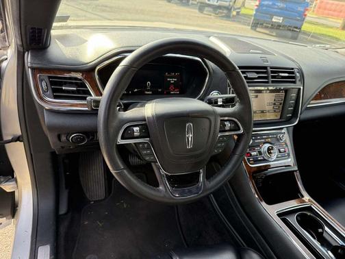 Ingot Silver 2018 Lincoln Continental Premiere