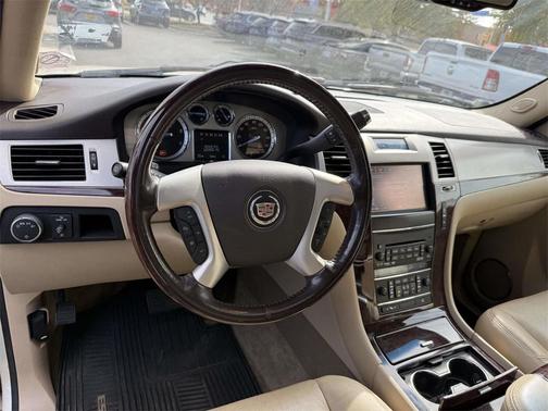 2014 Cadillac Escalade Premium