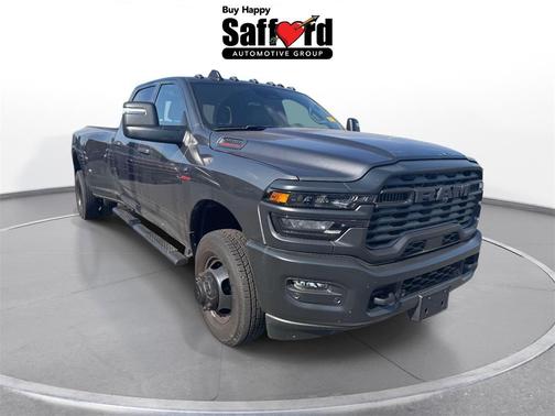 2025 RAM 3500 Tradesman Crew Cab 4x4 8' Box