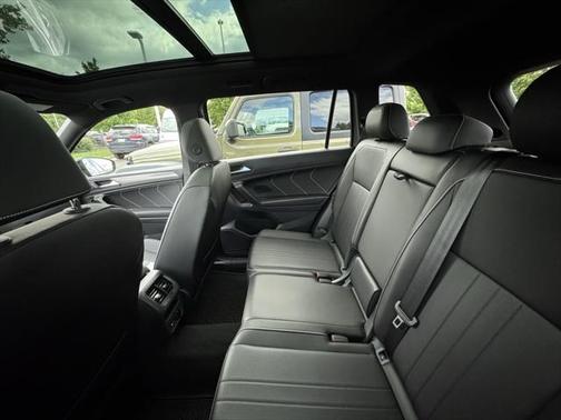 2024 Volkswagen Tiguan 2.0T SE R-Line Black 4MOTION
