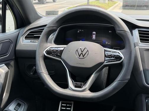 2024 Volkswagen Tiguan 2.0T SE R-Line Black 4MOTION