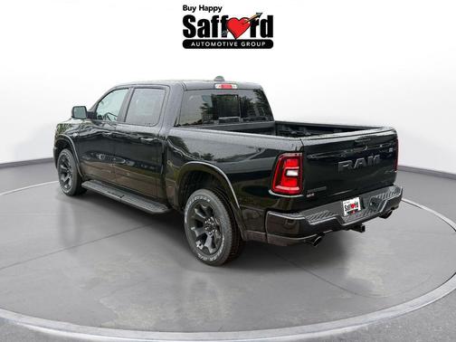 Diamond Black Crystal Pearlcoat 2026 RAM 1500 Big Horn/Lone Star