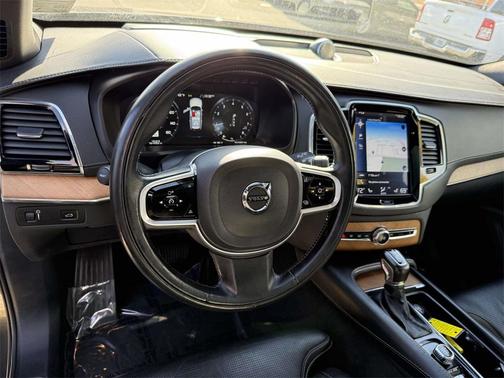 2018 Volvo XC90 T6 Inscription