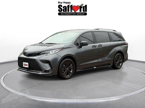 Magnetic Gray Metallic 2025 Toyota Sienna XSE 7 Passenger