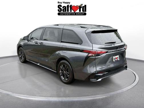 Magnetic Gray Metallic 2025 Toyota Sienna XSE 7 Passenger