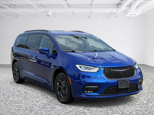 2021 Chrysler Pacifica Hybrid Touring L