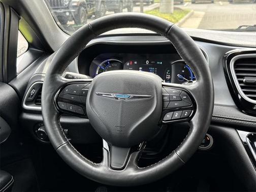 2021 Chrysler Pacifica Hybrid Touring L