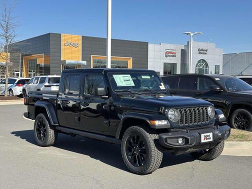 2025 Jeep Gladiator Nighthawk