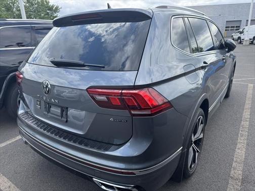 2022 Volkswagen Tiguan 2.0T SEL R-Line 4MOTION
