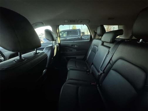 2022 Nissan Pathfinder SL 4WD