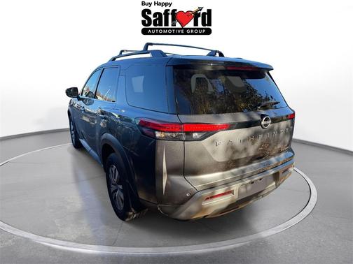 2022 Nissan Pathfinder SL 4WD