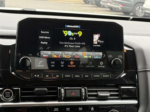 2022 Nissan Pathfinder SL 4WD